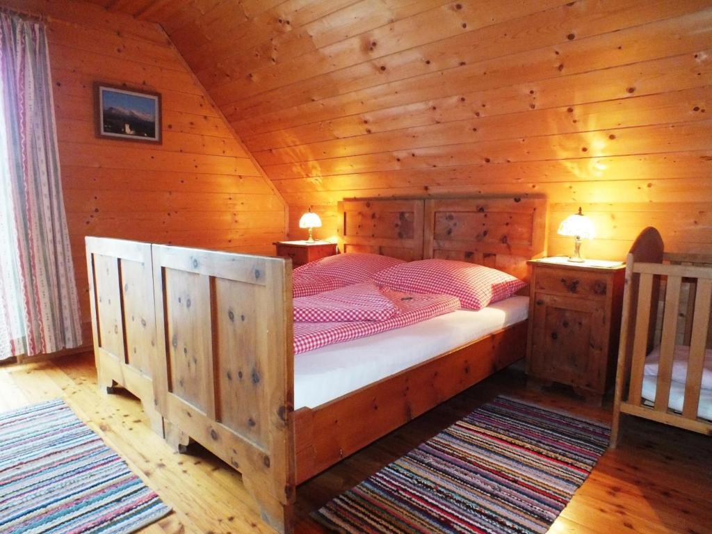 Ferienhaus "Zur Alten Schmiede" Mariahof Szoba fotó