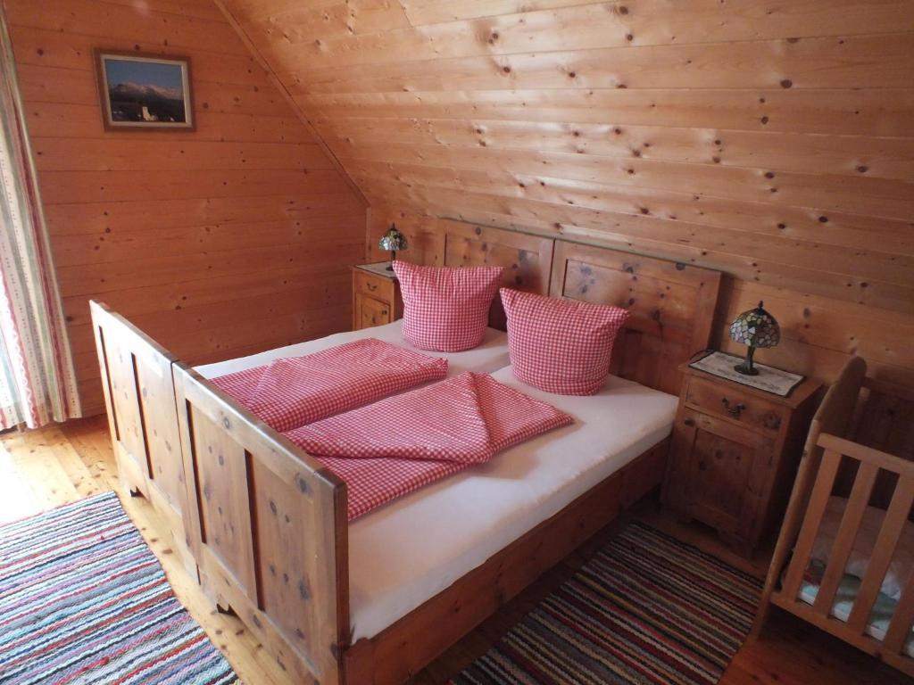 Ferienhaus "Zur Alten Schmiede" Mariahof Szoba fotó