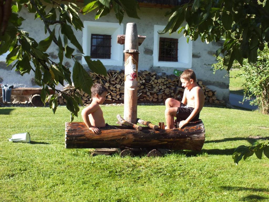 Ferienhaus "Zur Alten Schmiede" Mariahof Kültér fotó